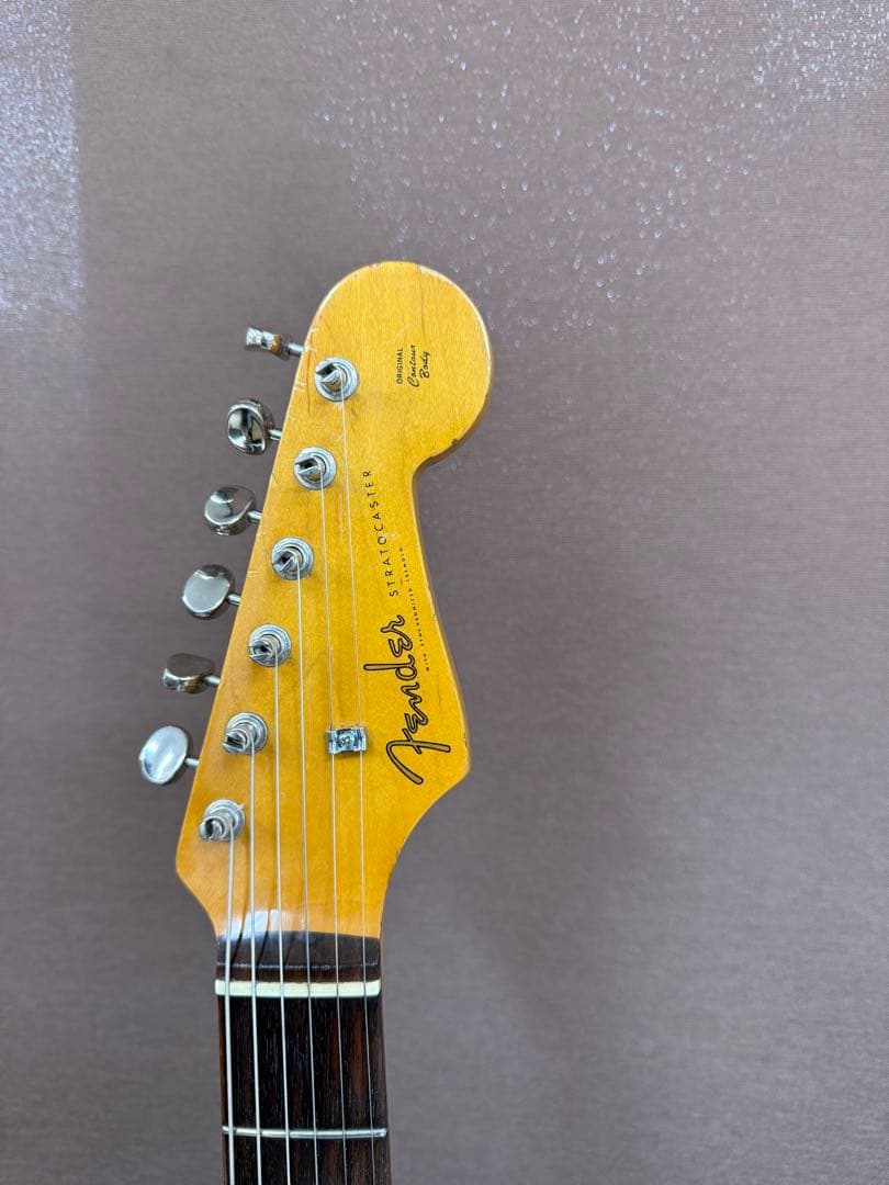 Fender japan ストラトキャスター グリーン