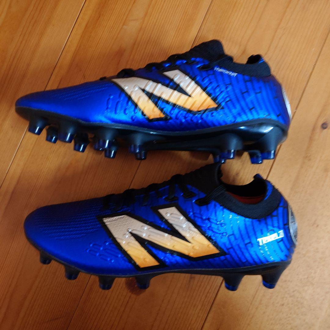 New Balanceサッカースパイク Tekela Pro HG