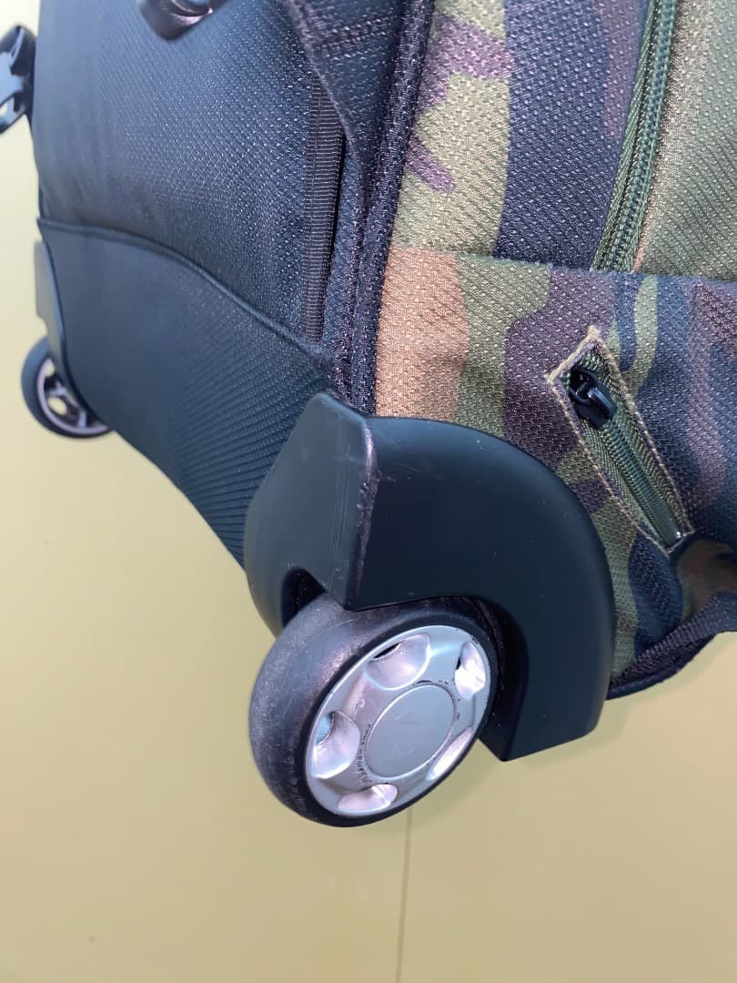 グリフィンランド 2WAYキャリーバッグリュック機内持ち込み サイズ迷彩柄