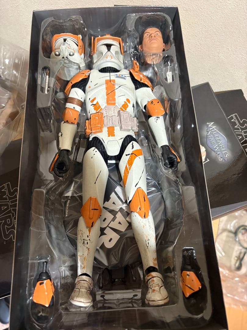 サイドショウ ミリタリーズ スターウォーズ 1/6 コマンダー・コーディ