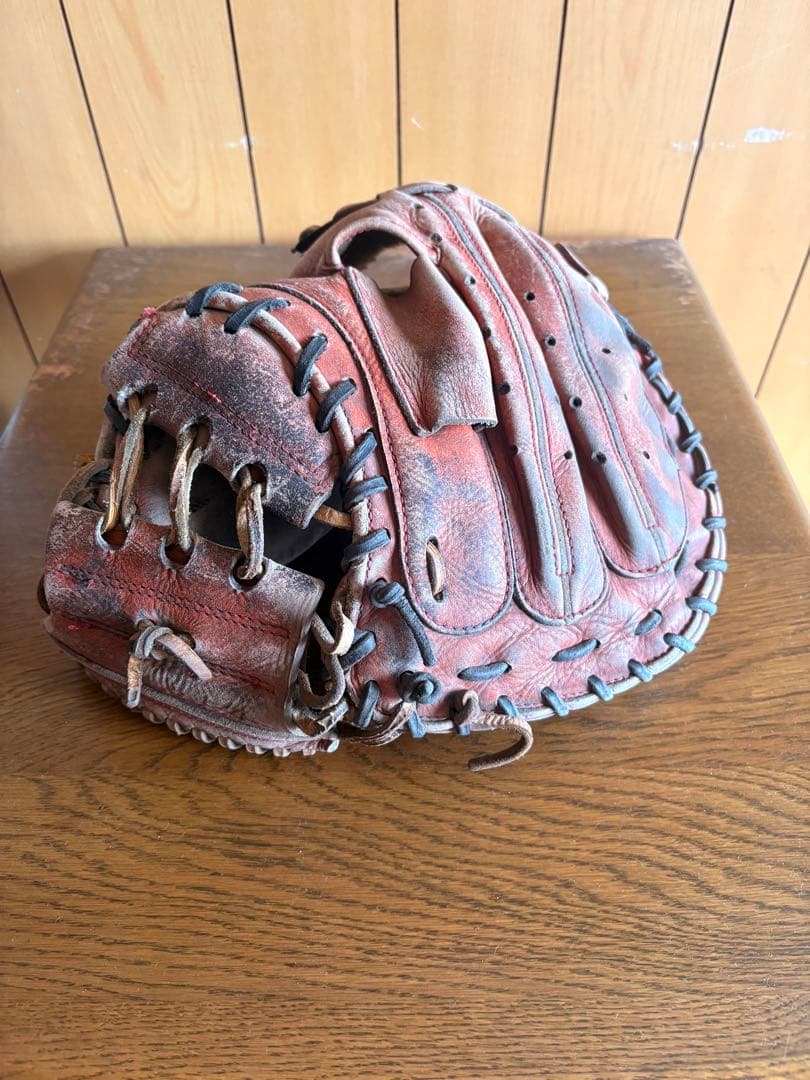 赤色 硬式野球グローブ