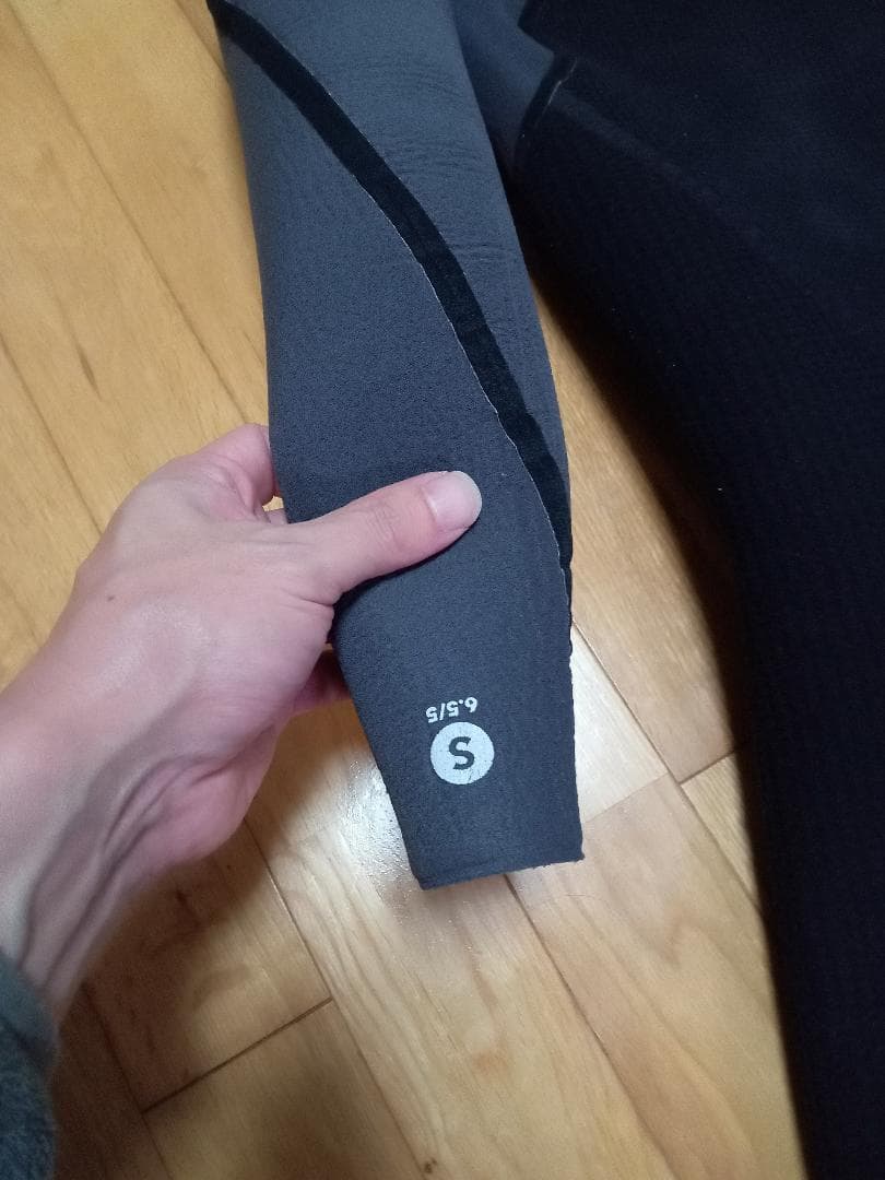 パタゴニア patagonia フルスーツ　フロントジップフード付き