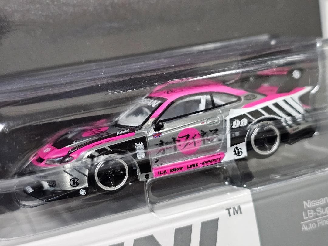 MiniGT S15 オートフィネス LB リバティウォーク チェイス
