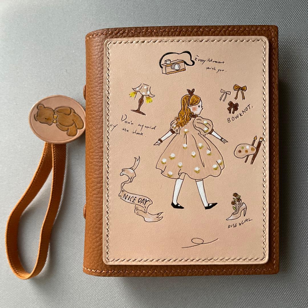 彫刻 本革ノート　ハンドメイド　女の子