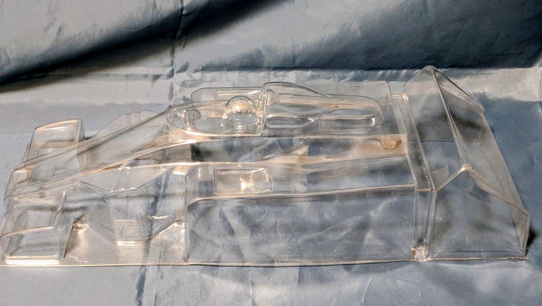 ロ*ー様 CBぶんけんmytechブラックシャドウ1／12エンジンRC 組み立て