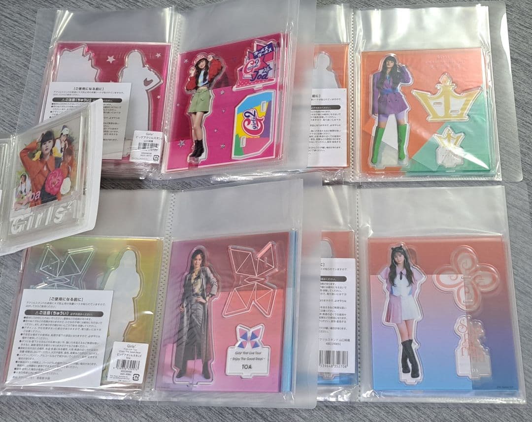 Girls²　アクリルスタンド