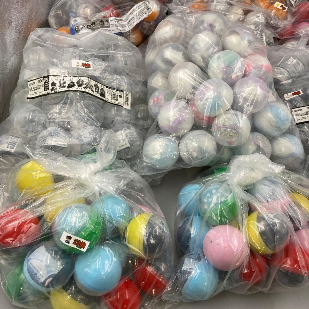 ★ガチャガチャ　まとめ売り　未開封　850点以上