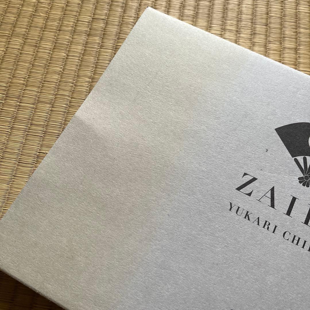 「ZAIDO」 地蔵ゆかり写真集｜サイン入り｜箱に退色あり