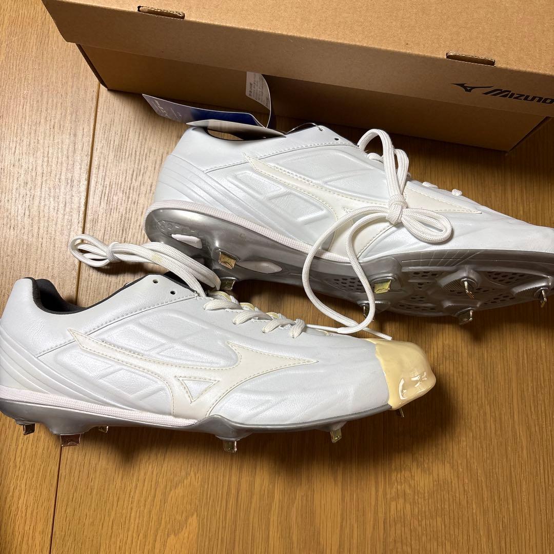 スミレ Mizuno ホワイト スパイク 箱付き