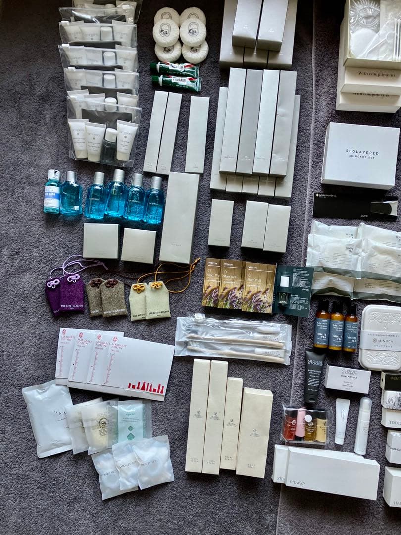 ホテル アメニティリッツ ホワイトティdiptyque omnisens 雪肌精