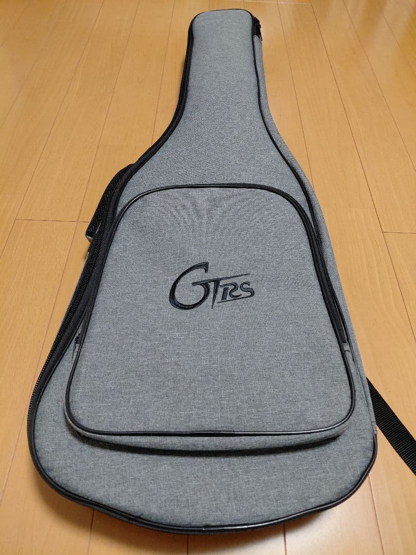 ヘッドホン付き　Mooer GTRS S800 アイボリーホワイト