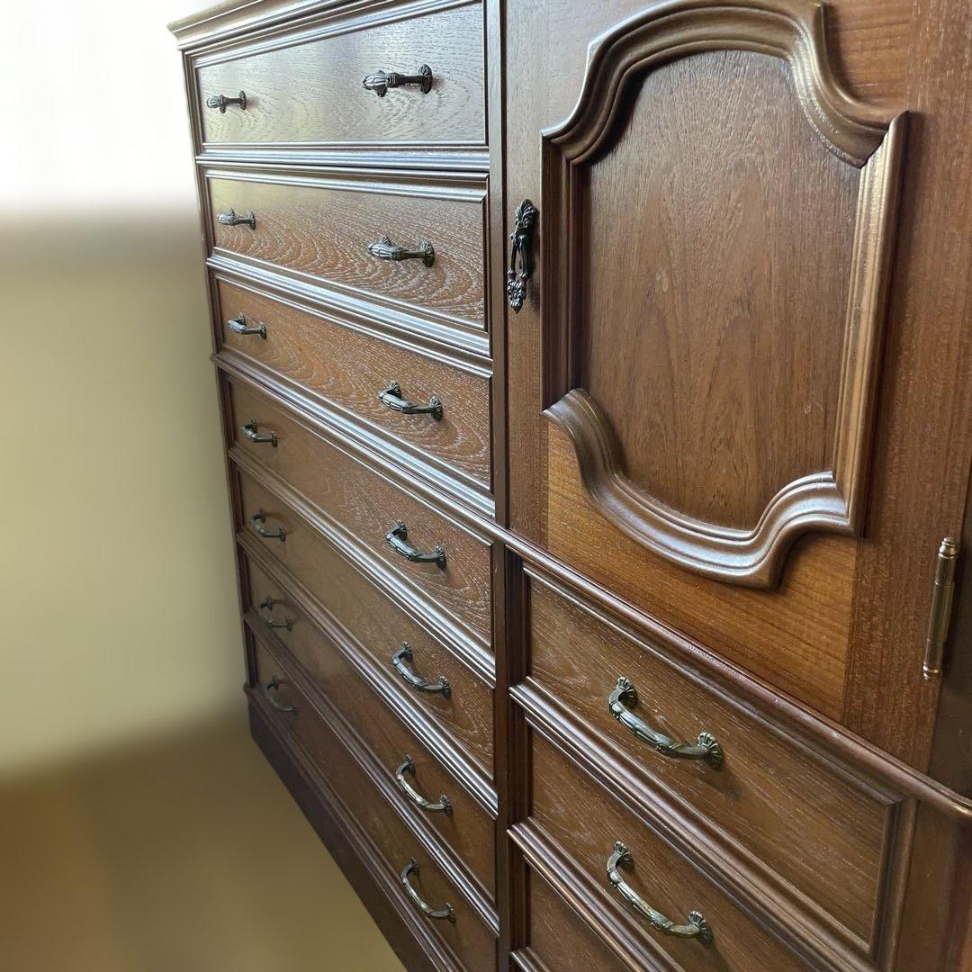 ヴィンテージ家具　木製　アンティーレトロ　チェスト　洋服タンス　衣類収納