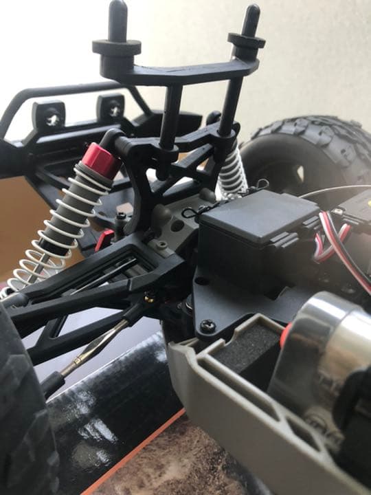 FSレーシング　モンスタートラック1/10RTR 8.4V セット