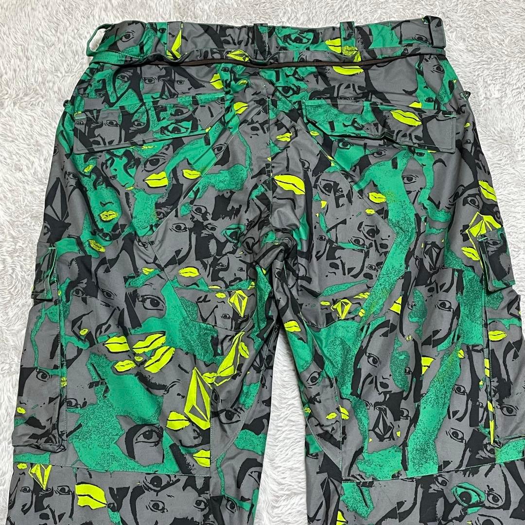 ボルコム　スキーウェア　ナイロンパンツ　総柄　ロゴ刺繍　タウンユース　XLサイズ