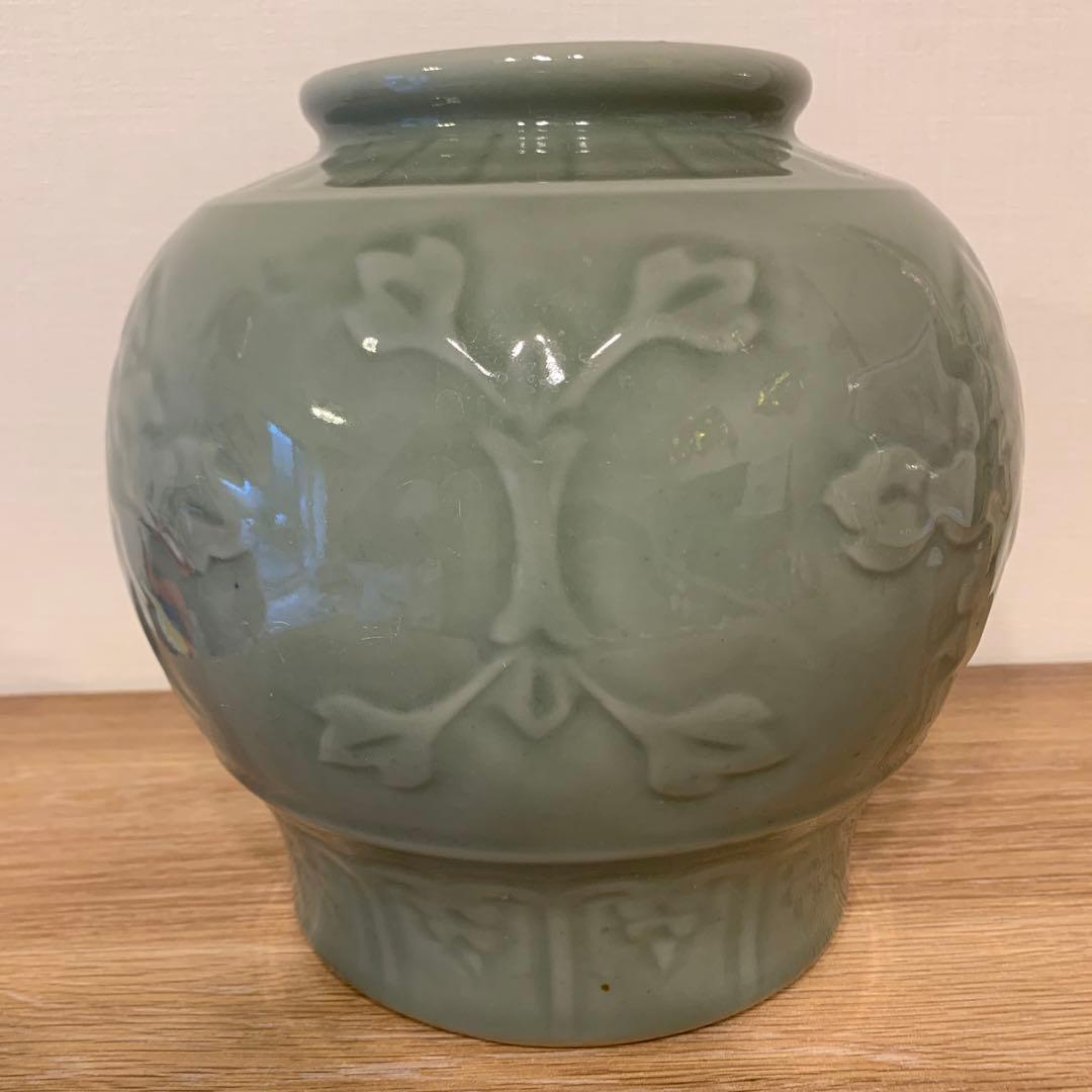 中国美術 青磁 壺　アンティーク　102