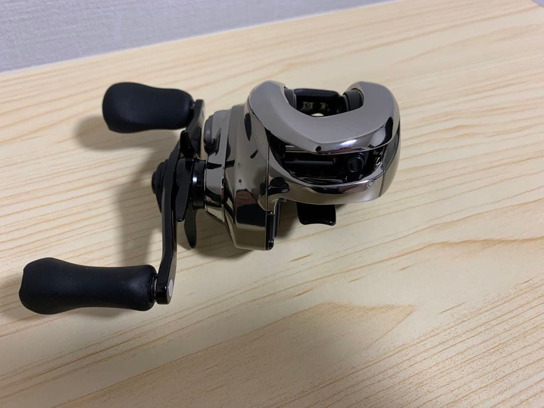 シマノ 21 アンタレス DC XG 右ハンドル 未使用品