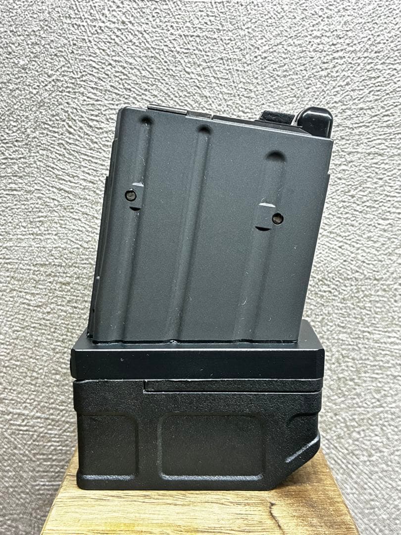 R7-18 東京マルイ GBB M4 マガジンアダプター 外部ソース仕様