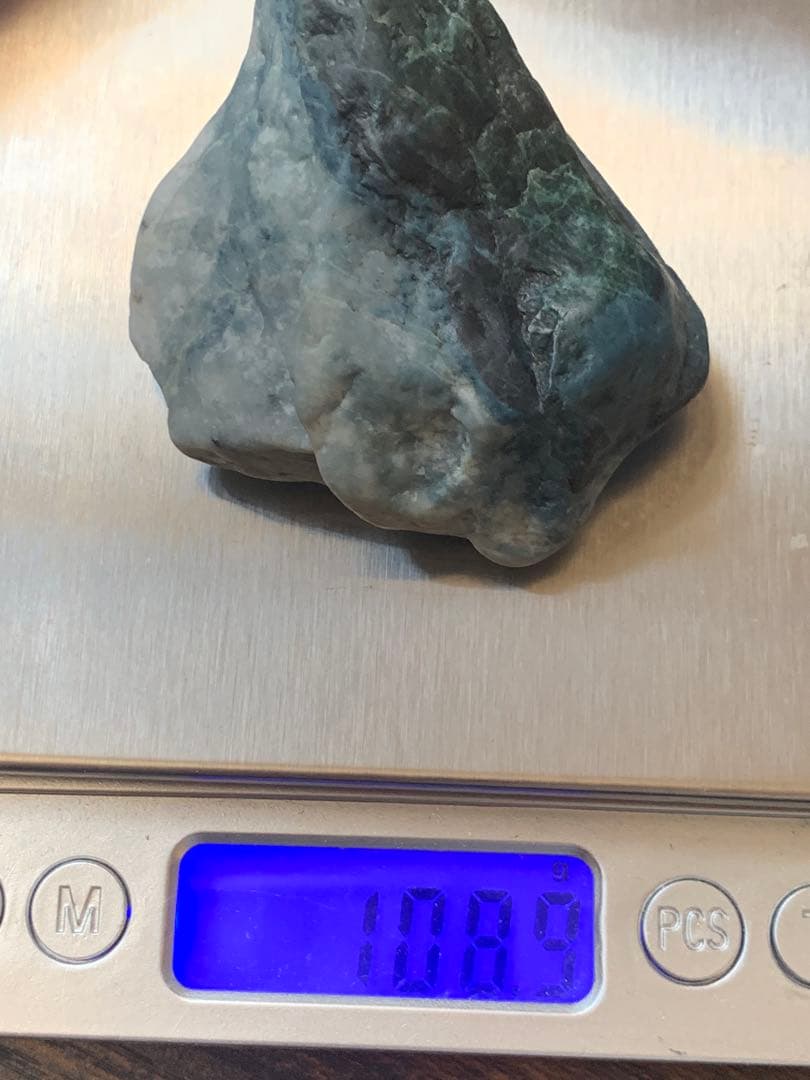 糸魚川４色ひすい　海石　翡翠　原石　翡翠　鉱物標本　コン沢　水石　根付　青翡翠