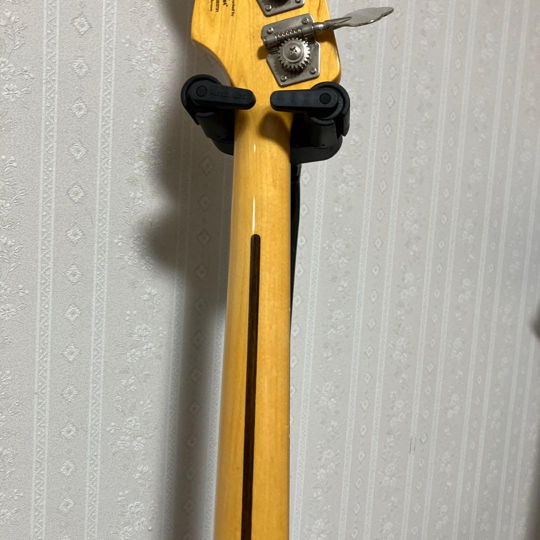 ベース Squier ClassicVibe '60s Jazzbass