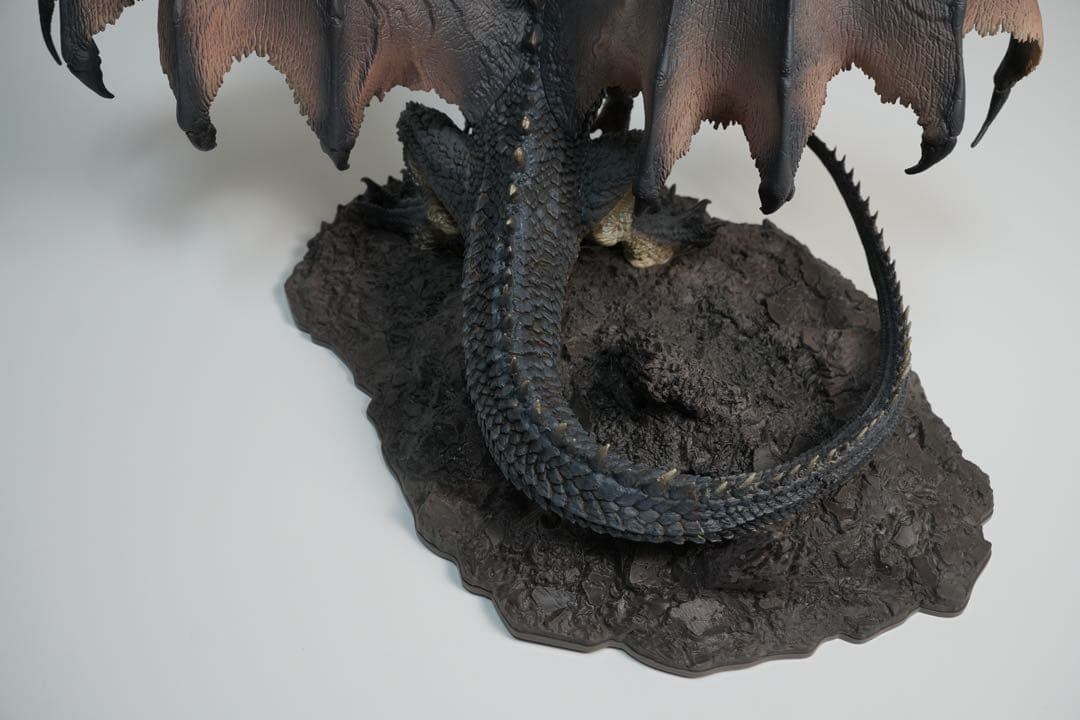 CFBクリエイターズモデル 黒龍ミラボレアス　モンスターハンター