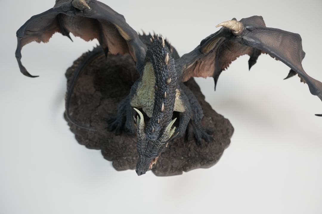 CFBクリエイターズモデル 黒龍ミラボレアス　モンスターハンター