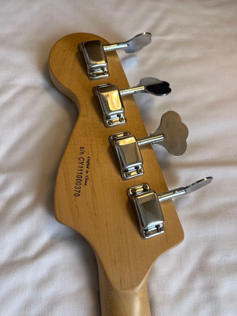 ベース Squier JAZZBASS SCANDAL TOMOMI MOD