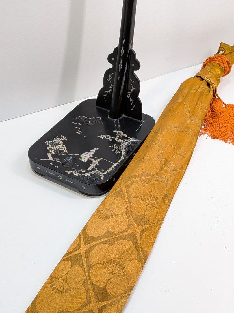 P865【模造刀】美術刀 短刀 脇差 刀掛け 刀袋付 豪華拵え 居合 コスプレ