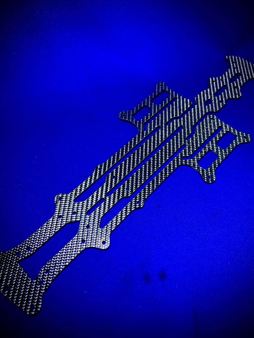 シルバーカーボン製　YD-2SX3 用 ハイトラクション メインシャーシ　蕨山