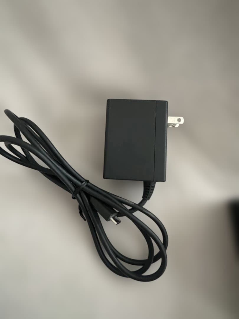 Nintendo Switch 本体 + Joy-Con（ピンク・イエロー)