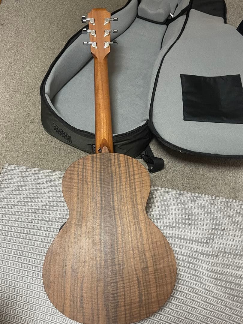 sheeran by lowdenギター　w04