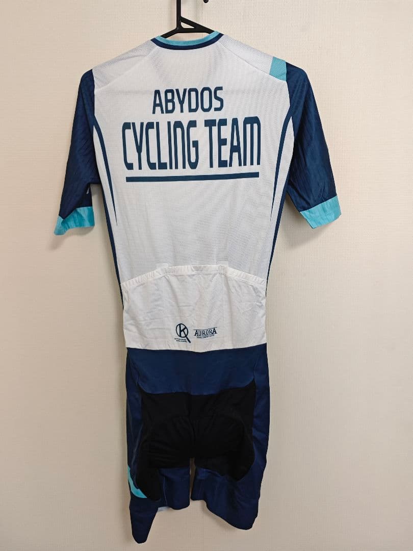 ブルーアーカイブ　サイクルセパレートワンピース　L