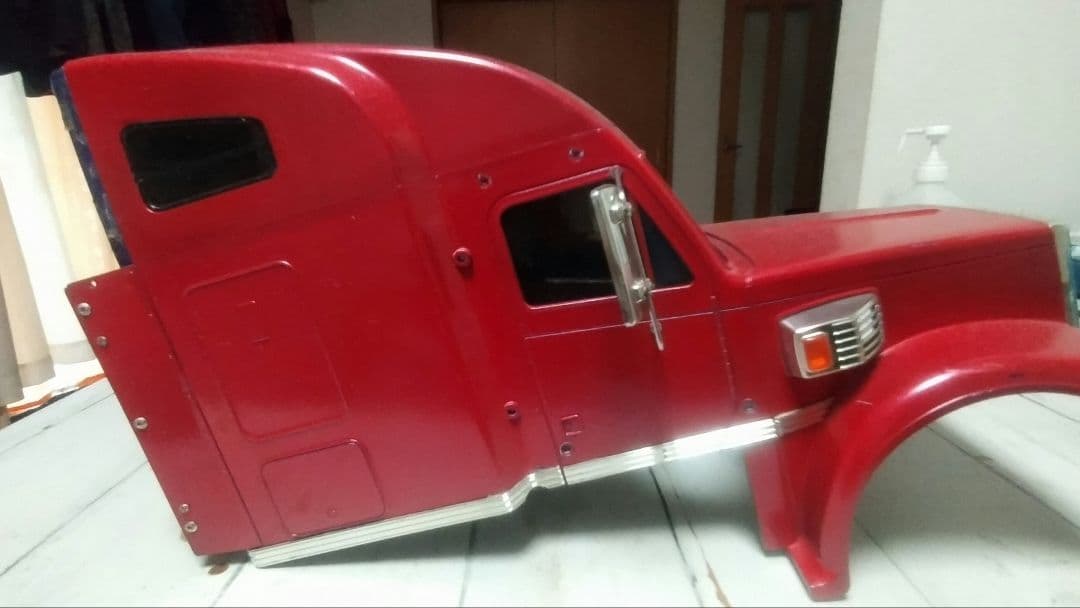 レッド トラックボディ ホビーラジコン