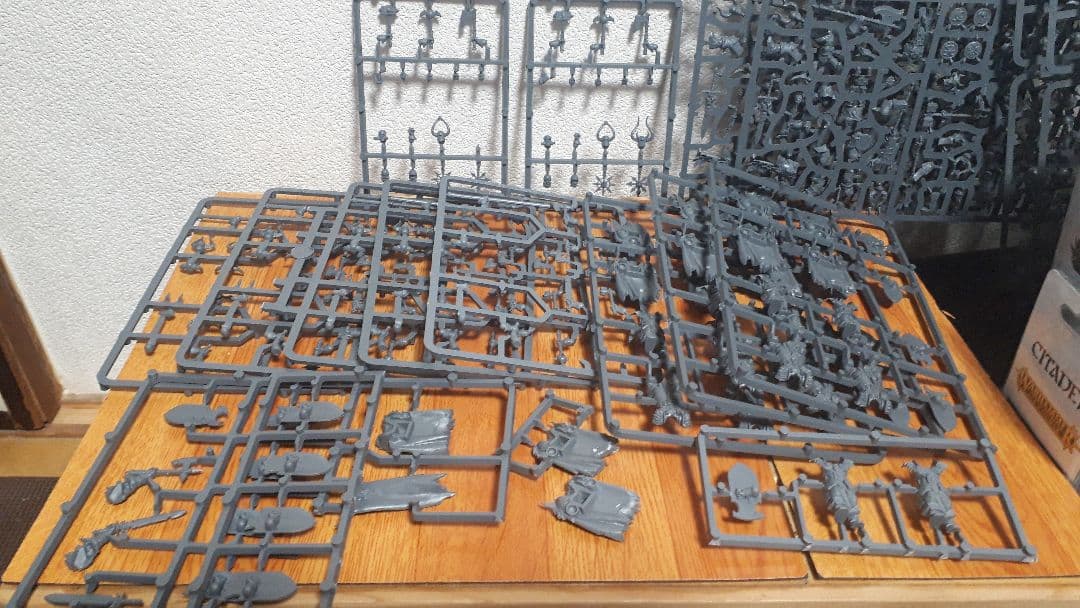 warhammer slave to darkness set 未組有 ジャンク