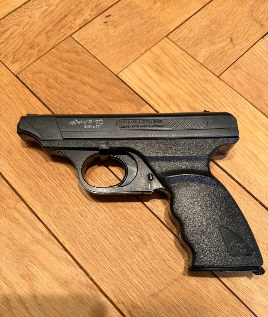 VP70 ブラック モデルガン　バイオハザード　レオン