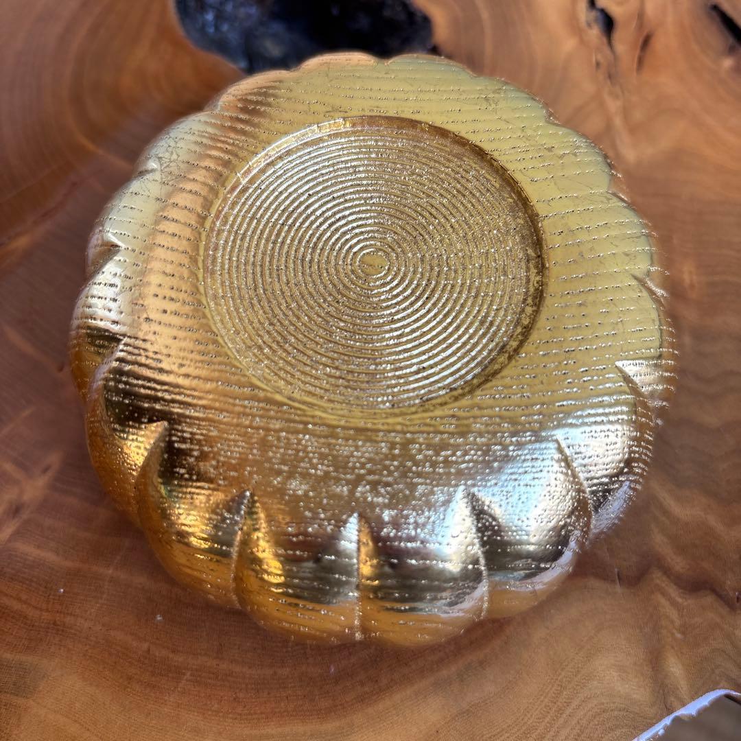菓子器　黄金色　漆塗り　小物入れ