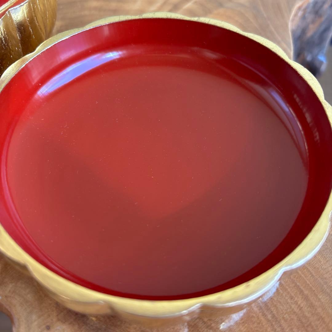 菓子器　黄金色　漆塗り　小物入れ