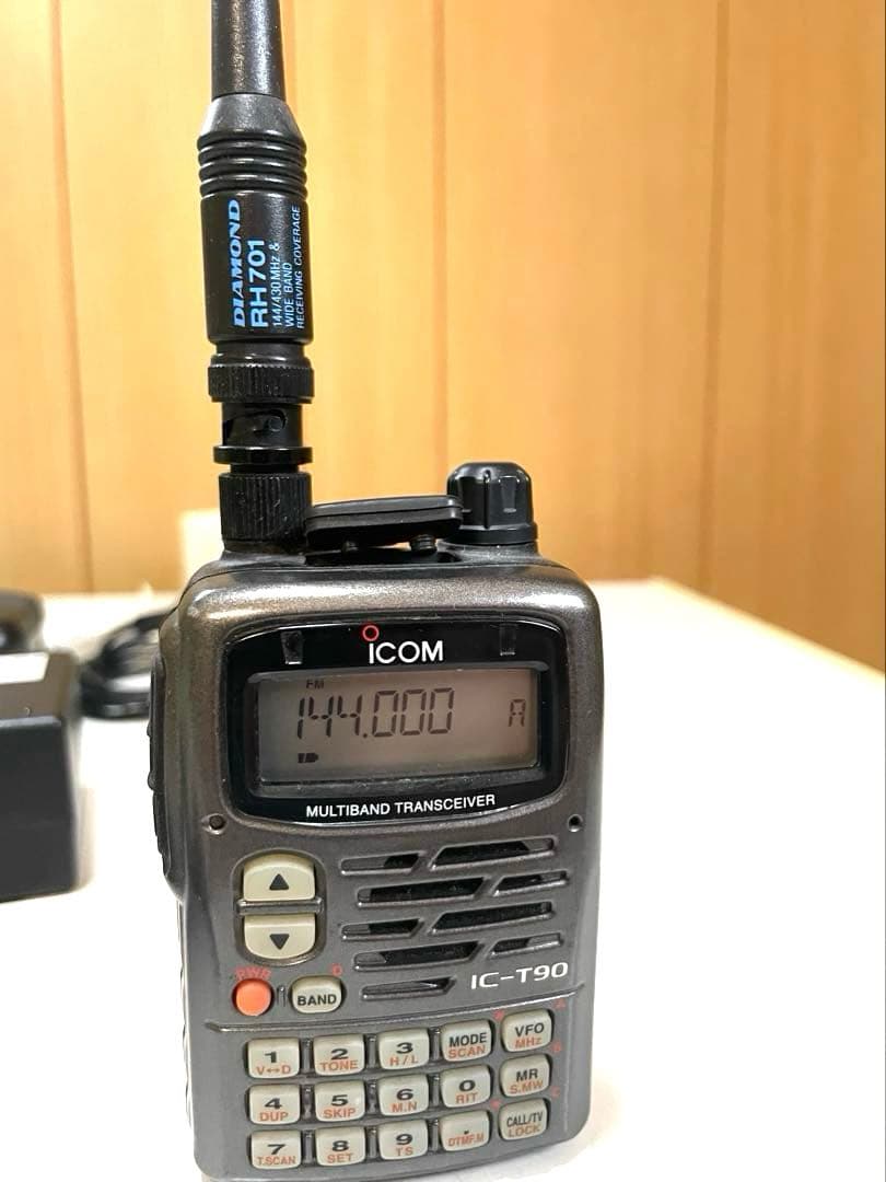 の*ん様 ☆美品☆ ICOM IC-T90 50/144/430MHz 14点セ