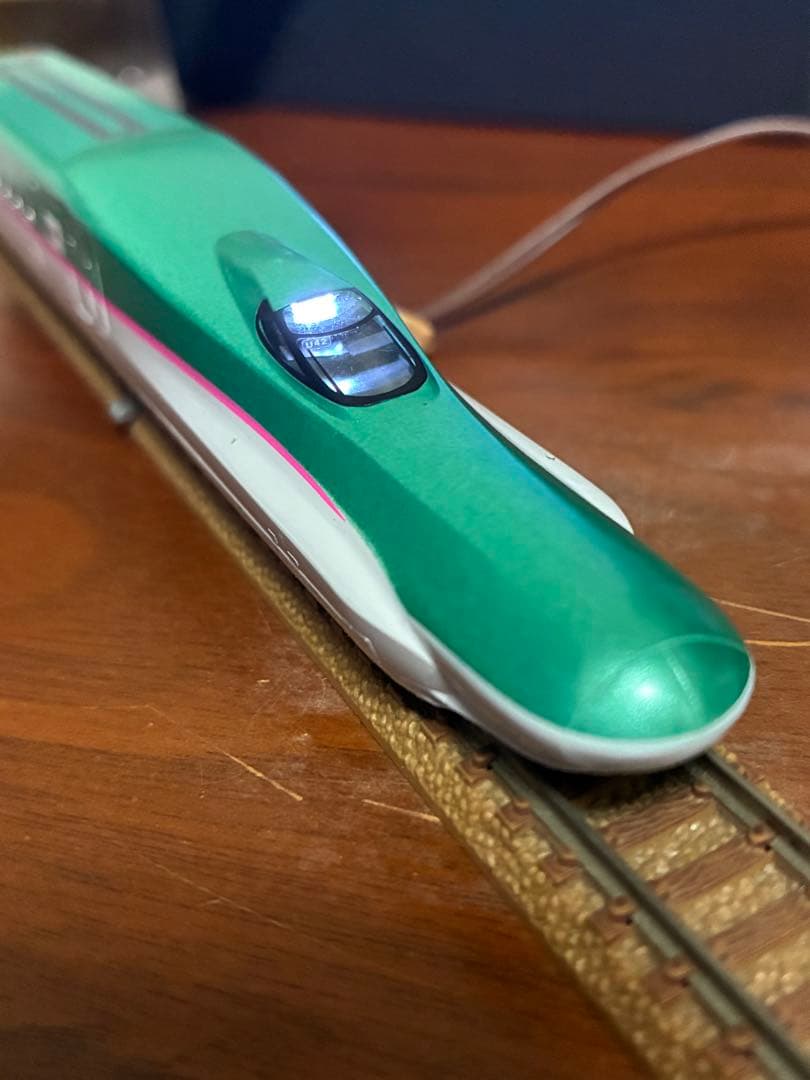 E5系東北新幹線9両　tomix ライト点灯動力動作確認済　8号車無　ジャンク品
