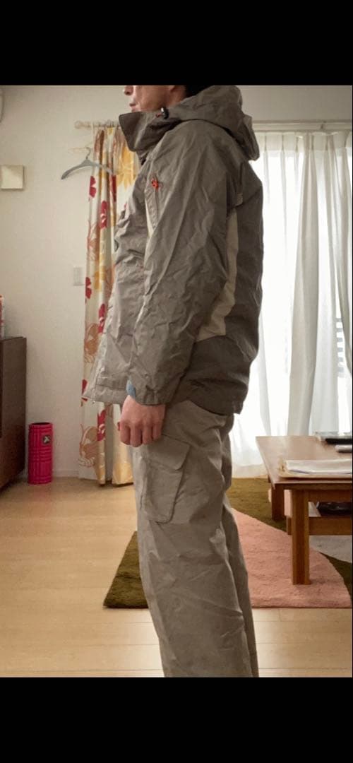 極美品 スキー スノーボード ウェアセット（ジャケット・パンツ） エレッセ