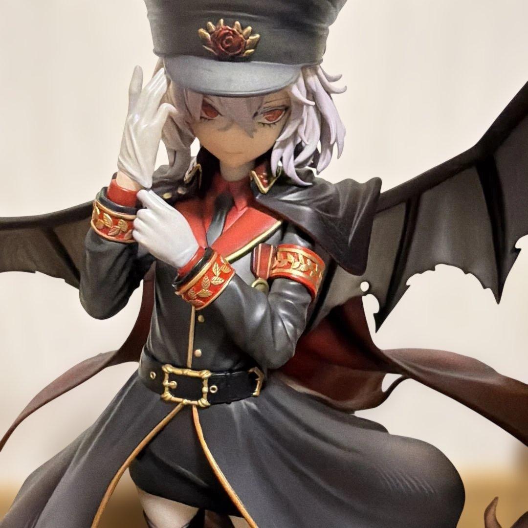 【訳アリ】軍服レミリア　フィギュア