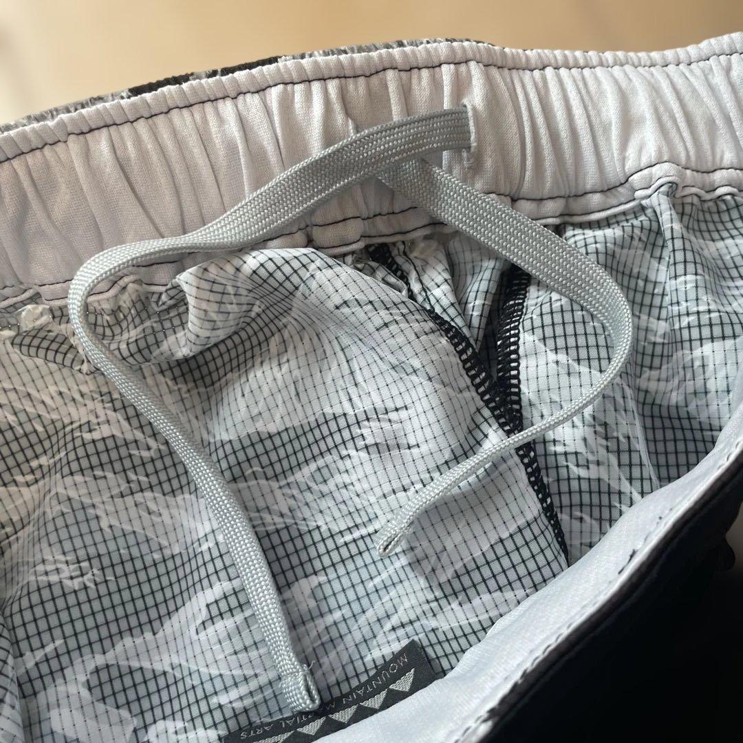 【美品】マウンテンマーシャルアーツ MMA ショートパンツMサイズ
