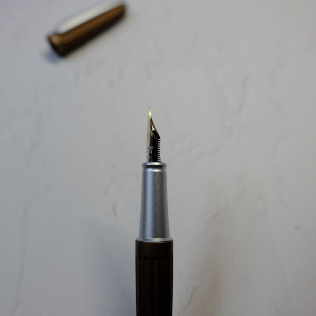 DIPLOMAT 万年筆 14金 細字 ブラウン 新品未使用