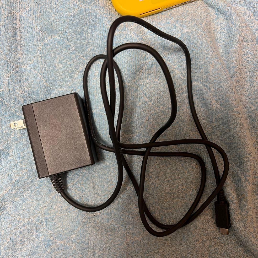 任天堂スイッチライト【本体+コード】