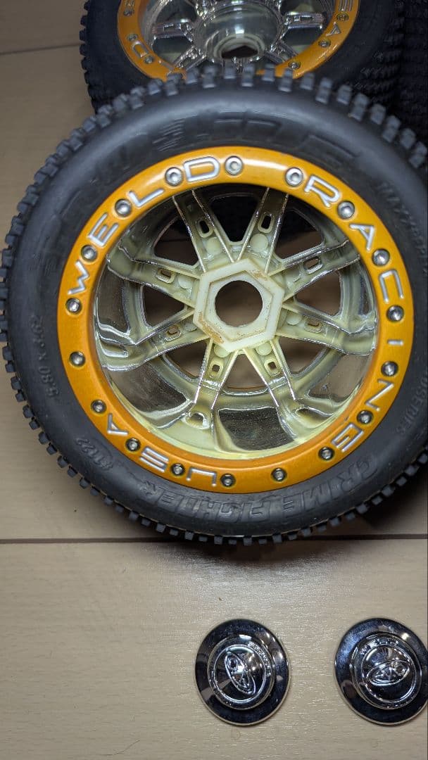 オフロード用ホイールセット（タイヤ付き）