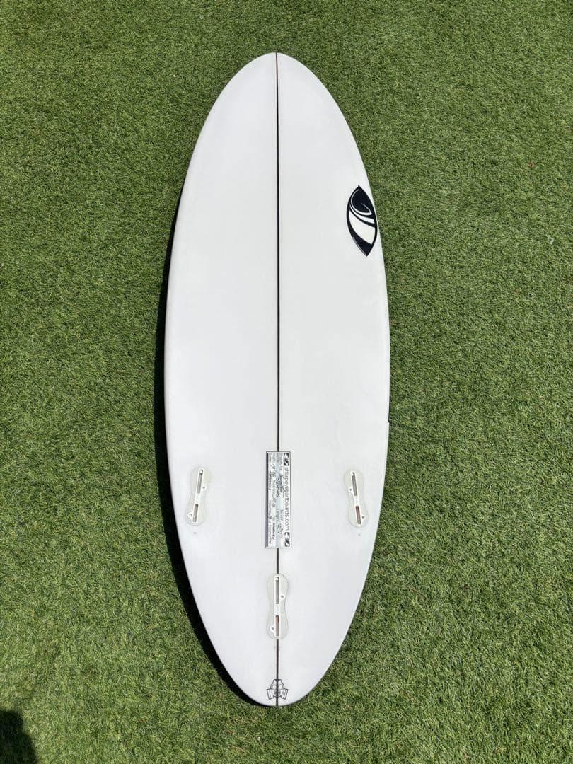 Sharpeye シャープアイサーフボード　storms ストームズ 5.11