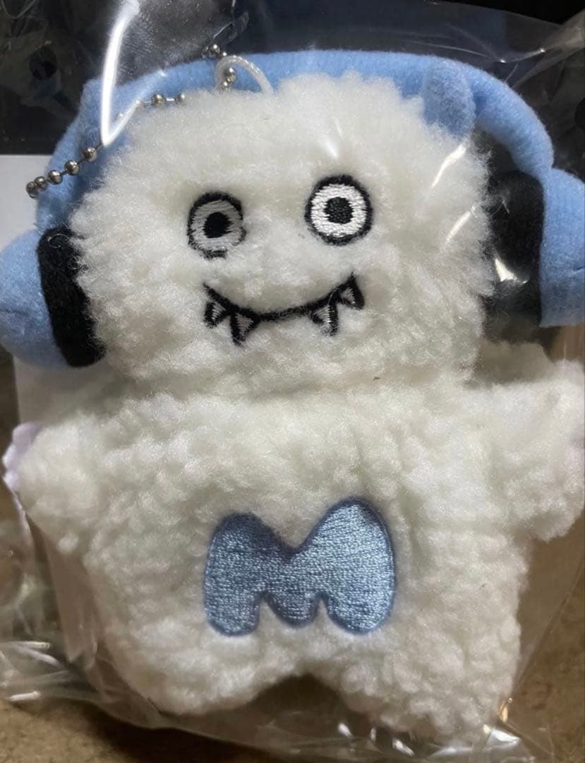 マルシィ　Flavors 心の奥に潜む怪獣　 怪獣くんキーホルダー　シール付き