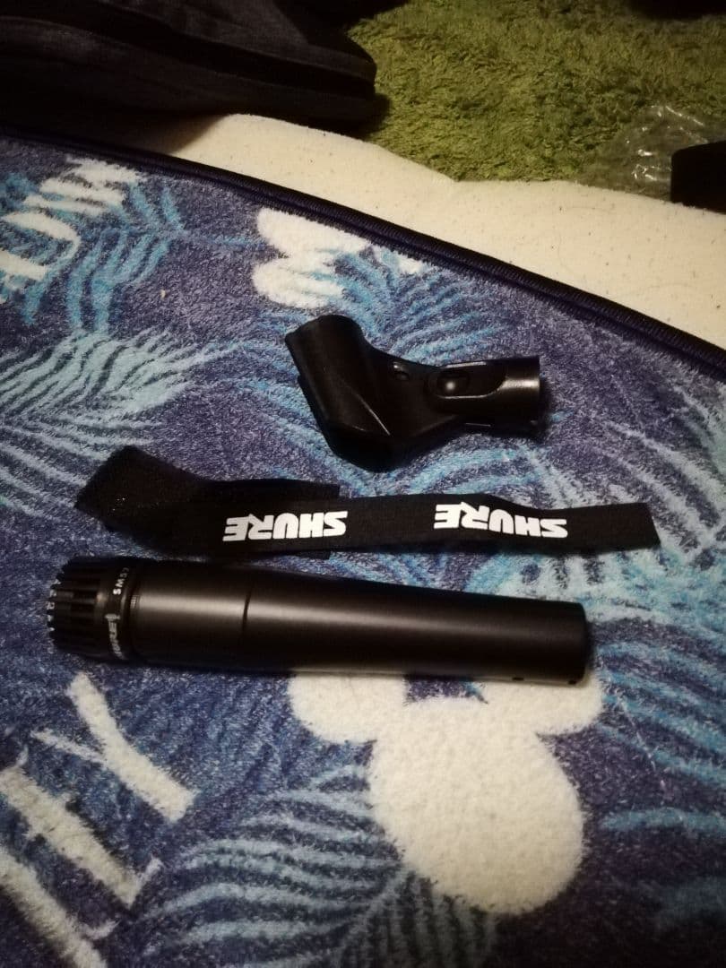 Shure SM57 ダイナミックマイク キャリングケース付き