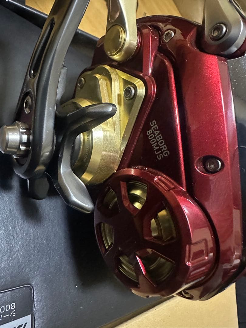 ダイワ SEABORG800MJS電動リール レッド