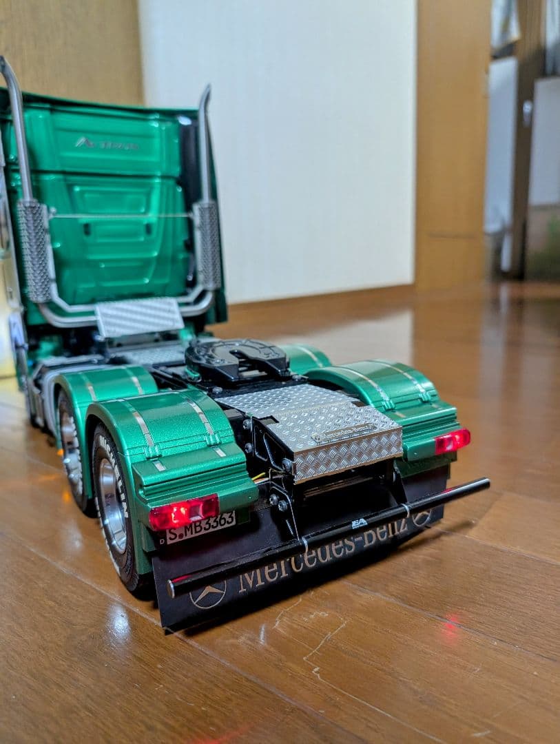 タミヤ1/14 メルセデス・ベンツアクトロス６×4 フルオペ、すぐ遊べます。