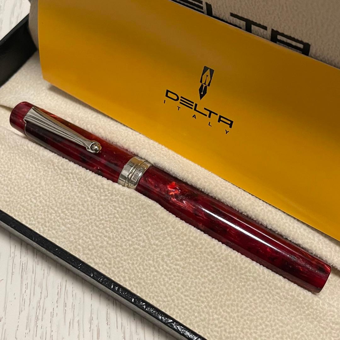 美品 DELTA デルタ 万年筆 ビンテージコレクション レッド　字幅 F